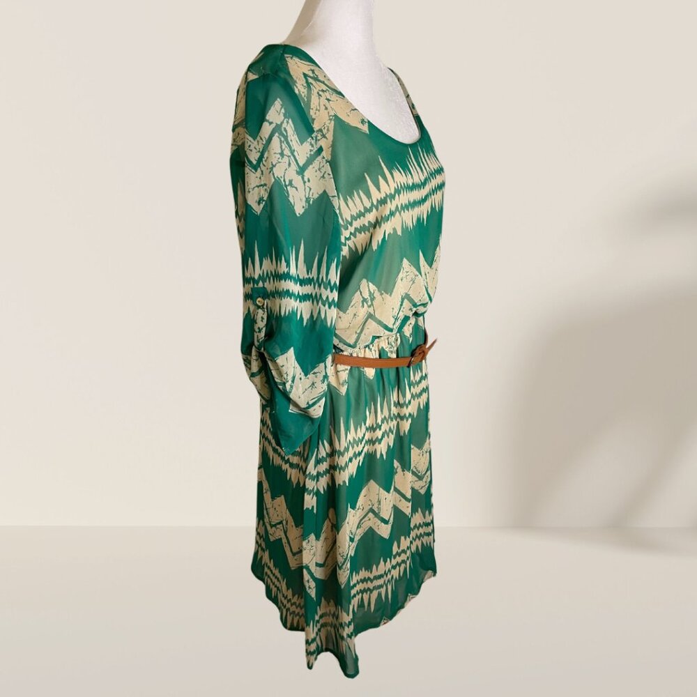Peach Love California Green Chevron Print Dress w/ Belt β Size XL - Picture 4 of 7